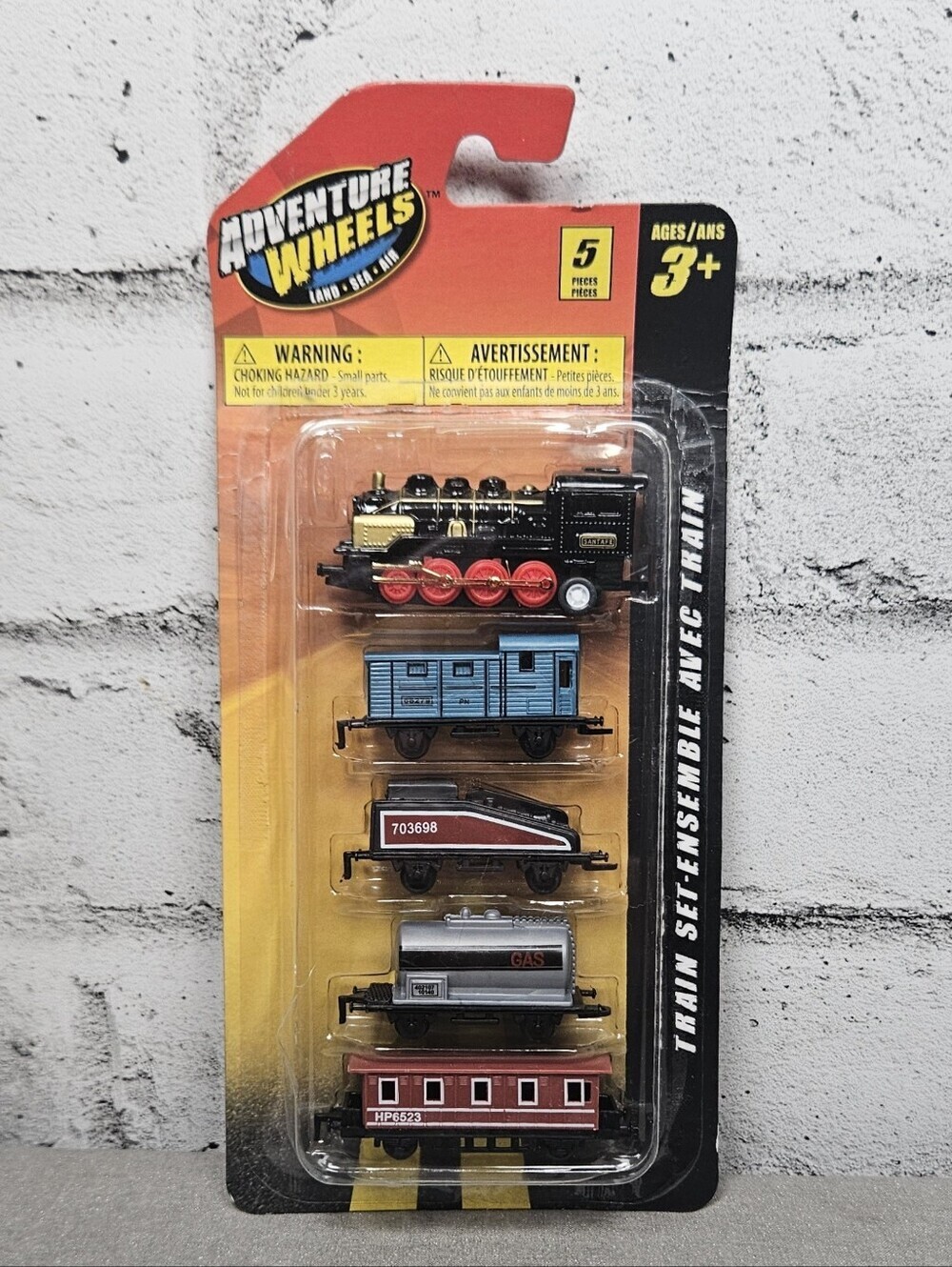 Adventure Wheels 5 Piece Die Cast Train Set Pull and Go Locomotive